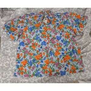 nwt avara blue floral libby top size medium